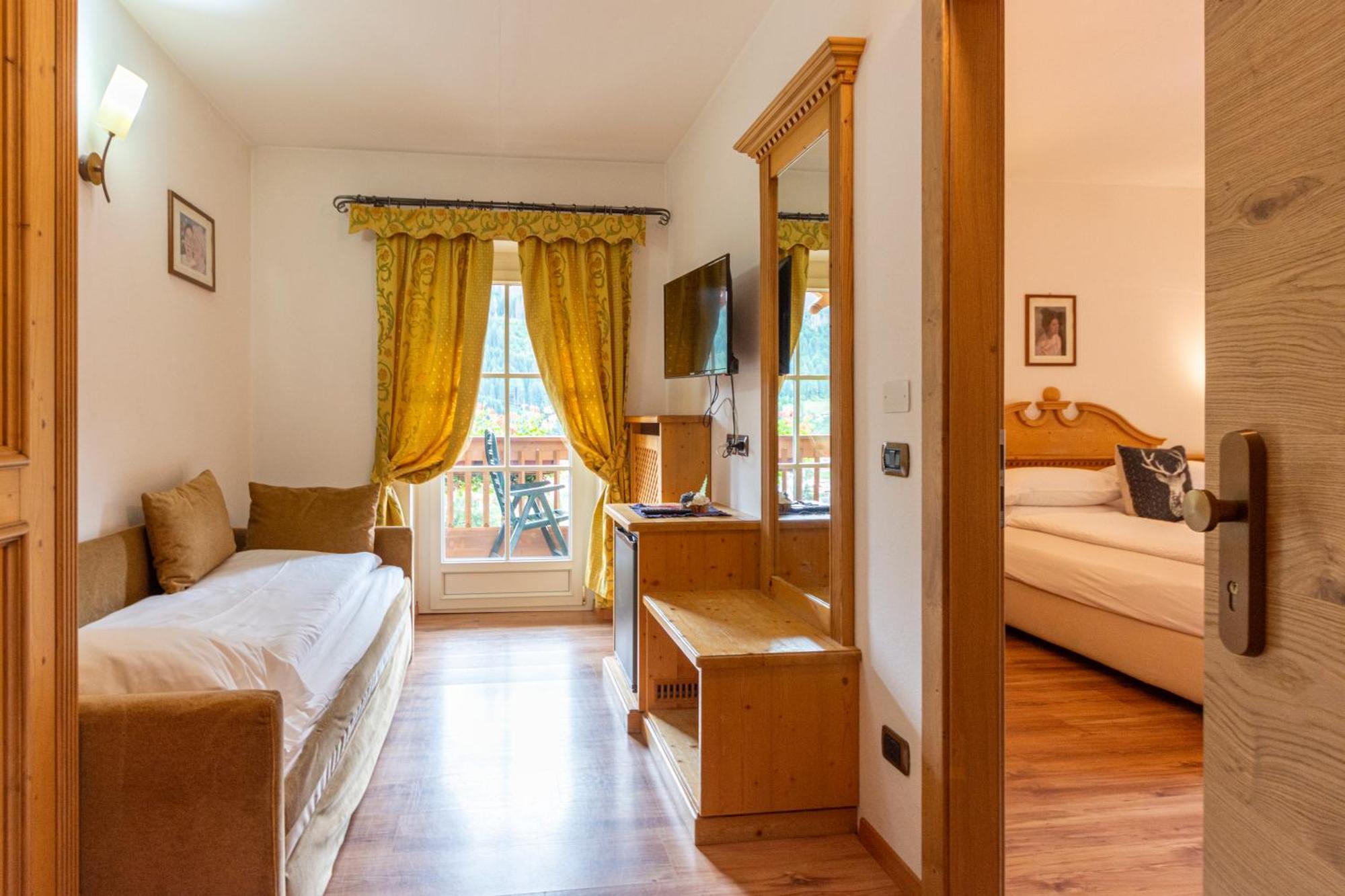 Monza Dolomites Hotel Moena Ngoại thất bức ảnh